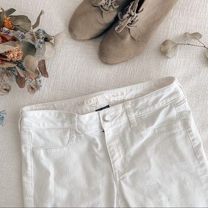 American Eagle Super Stretch X White Jeggings